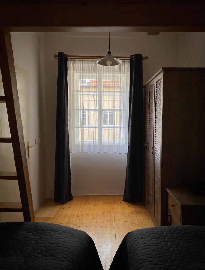 Utulny Byt Pod Prazskym Hradem Lejlighed *